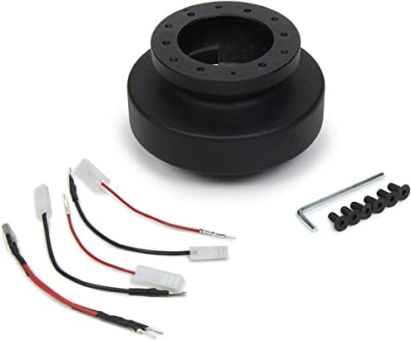 OMP — OMP 98-06 BMW E46 3 Series/ BMW E46 5 Series Steering Wheel Hub Adapter