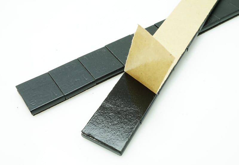 Wheel Mate — Wheel Mate 1/4oz Low Profile Wheel Weight - Black