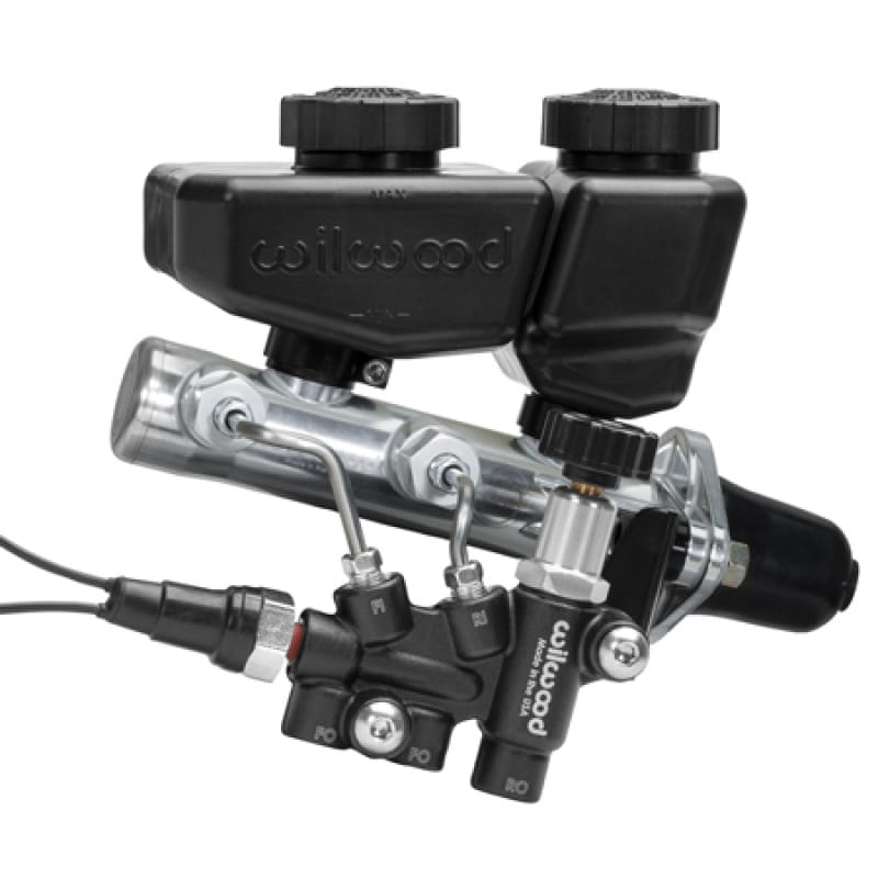 Wilwood — Wilwood Remote Tandem M/C Kit w/Bracket and Valve - 1in Bore Black