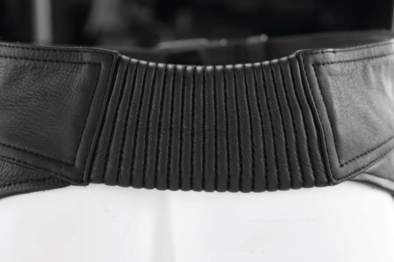 Kuryakyn — Black, S