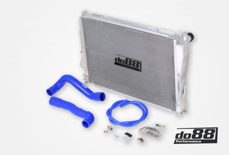 do88 — do88 00-06 BMW M3 (E46) Aluminum Radiator w/Blue Hoses