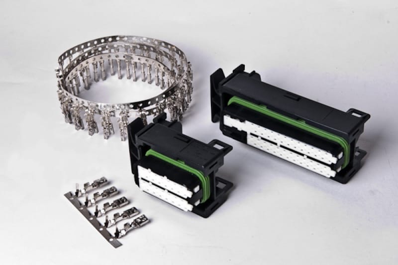 Radium Engineering — Radium Engineering 2004-2005 Lotus (2ZZ-GE) T4 ECU Connectors And Pins