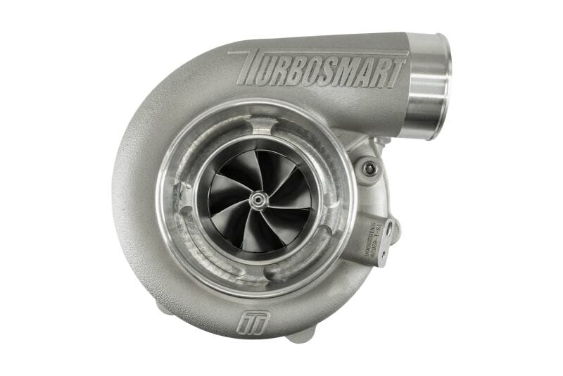 Turbosmart — Turbosmart Oil Cooled 6870 T4 Flange Inlet V-Band Outlet A/R 0.96 External WG TS-1 Turbocharger