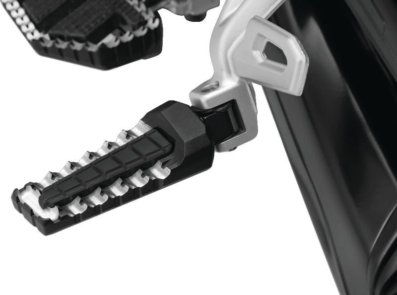 Kuryakyn — Splind Peg Adpaters Rear Black