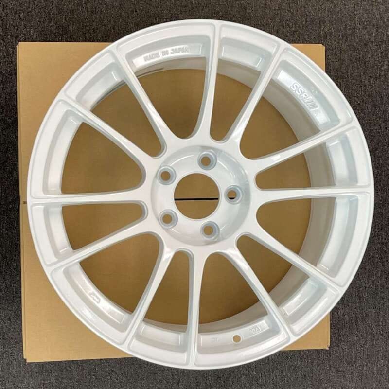 SSR — SSR GTX04 18x9.5 5x114.3 22mm Offset White Wheel *SPECIAL ORDER-NO CANCELLATION/RETURN*