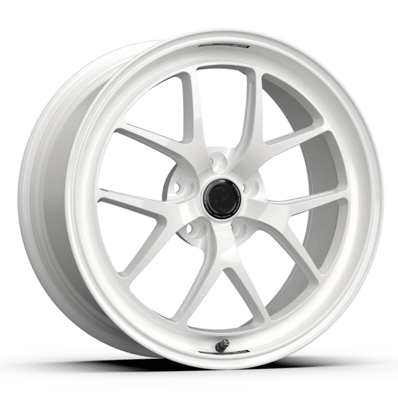 fifteen52 — fifteen52 Sector RSR 19x9.5 5x114.3 38mm ET 73.1mm Center Bore Rally White