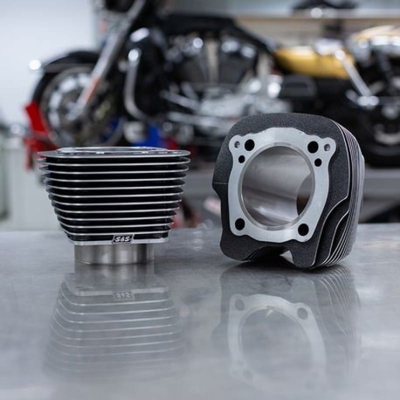 S&S Cycle — S&S Cycle 2017+ M8 Models 4.250in Bore 4.840in Big Bore Cylinder Set - Black Granite w/ Highlight