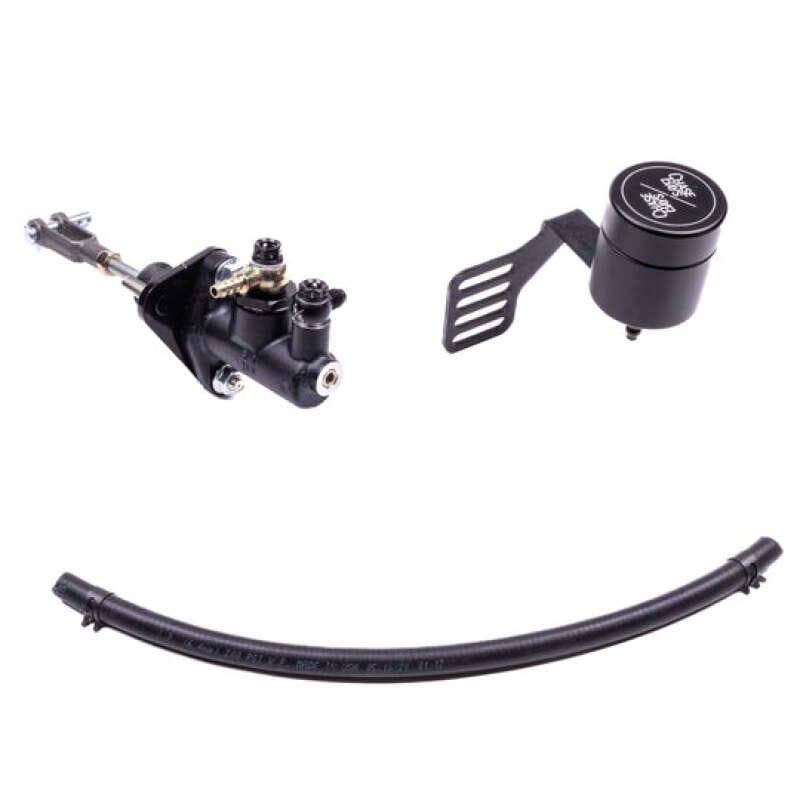 Chase Bays — Chase Bays 02-08 Nissan 350Z Stk Bore 5/8 Clutch Master Cyl Adapter & OEMC/Single BBE Reservoir Kit