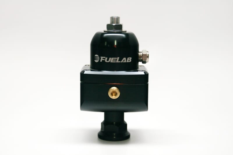 Fuelab — Fuelab 555 Carb Adjustable FPR Blocking 1-3 PSI (1) -8AN In (2) -8AN Out - Black
Fuel Pressure Reg