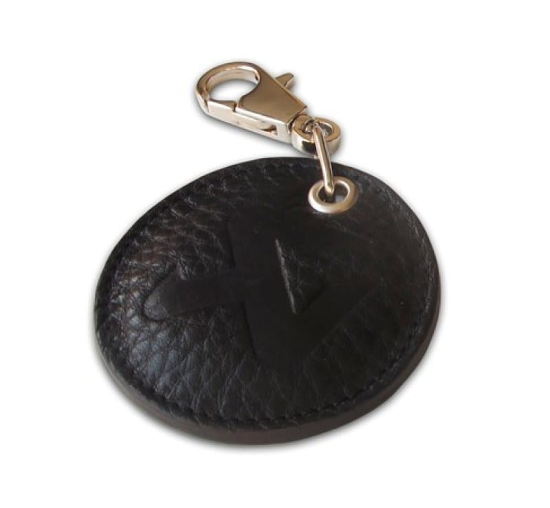 Akrapovic — Akrapovic Round Leather Keychain - black
Keychain