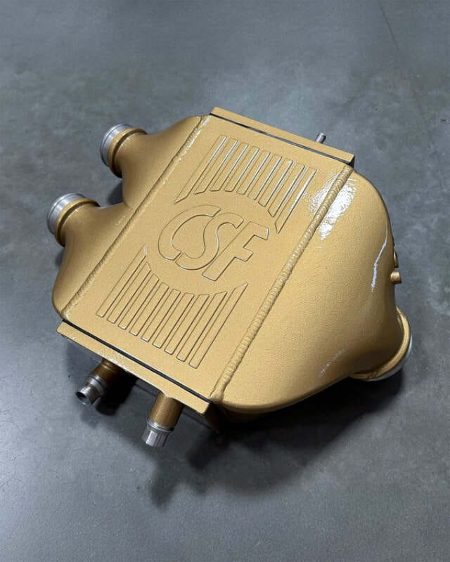 CSF — CSF 2014+ BMW M3/M4 (F8X) Top Mount Charge-Air-Cooler - Carbon Ceramic Gold Gloss