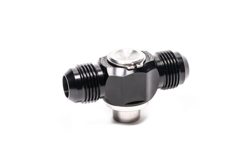 Radium Engineering — Radium Engineering Nissan S13 SR20DET 10AN Male Press-Fit Valve Cover Fitting - Exhaust Side