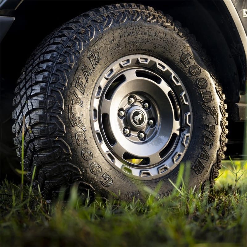Ford Racing — Ford Racing 21-23 Bronco Everglades Wheel Kit - Carbonized Gray