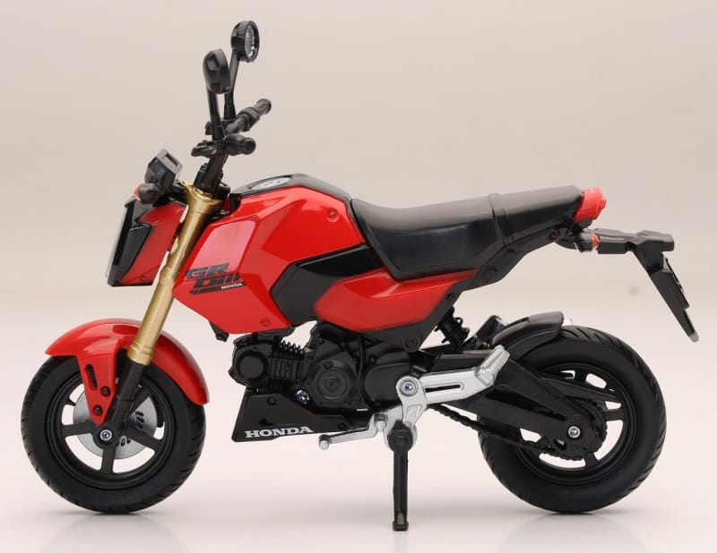 New Ray Toys — New Ray Toys Honda Grom Street Bike/ Scale - 1:12